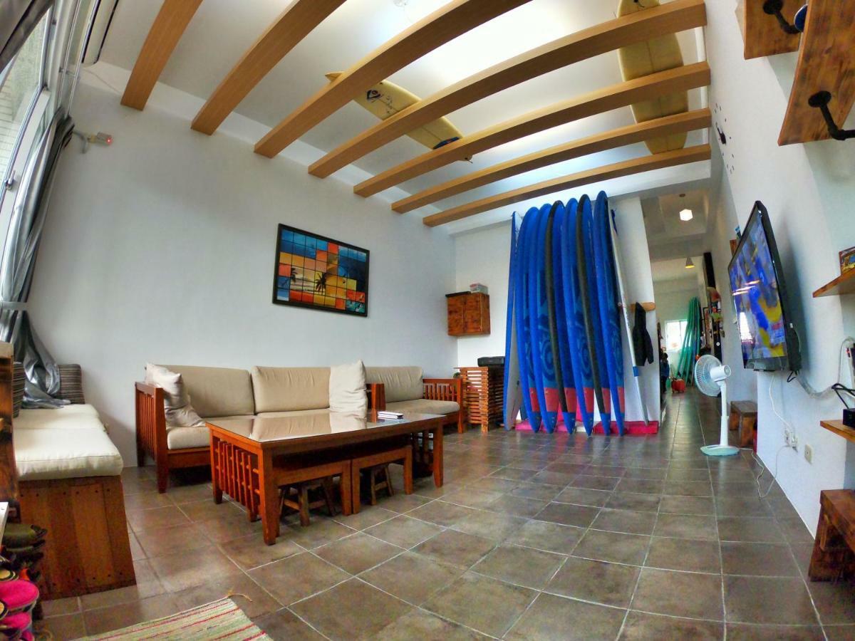 Imanuel Surfing B&B Hengchun Old Town Exterior foto