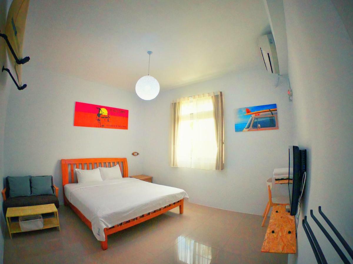 Imanuel Surfing B&B Hengchun Old Town Exterior foto